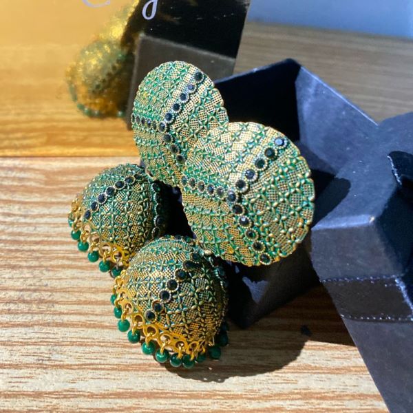 Emerald Green Textured Jhumka Earrings