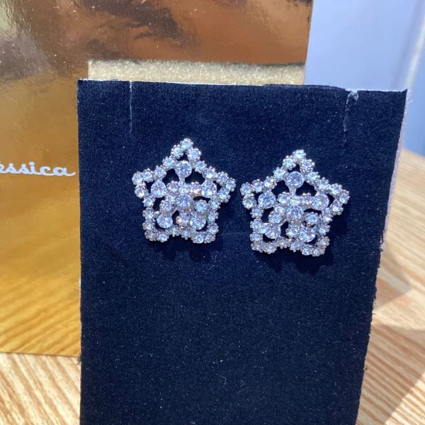 Elegant Crystal Floral Star Stud Earrings – Silver Tone - Image 2