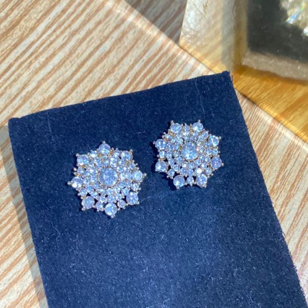 Luxury Crystal Floral Stud Earrings