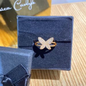 Elegant Butterfly Crystal Ring – Rose Gold Tone