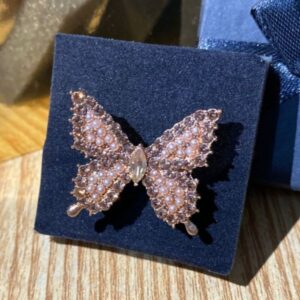 Elegant Pearl Butterfly Statement Ring – Rose Gold Tone