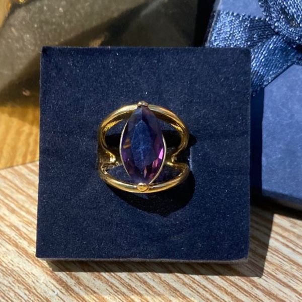 Elegant Marquise Purple Crystal Ring – Gold Tone - Image 2