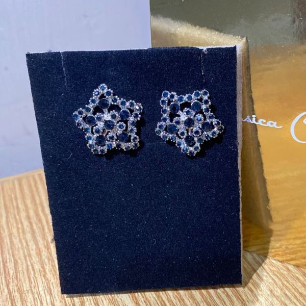 Elegant Blue Crystal Star Stud Earrings - Image 2
